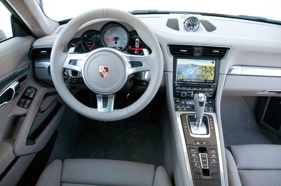  Porsche 911 Carrera S 2012 года  (фото 131 из 155)
